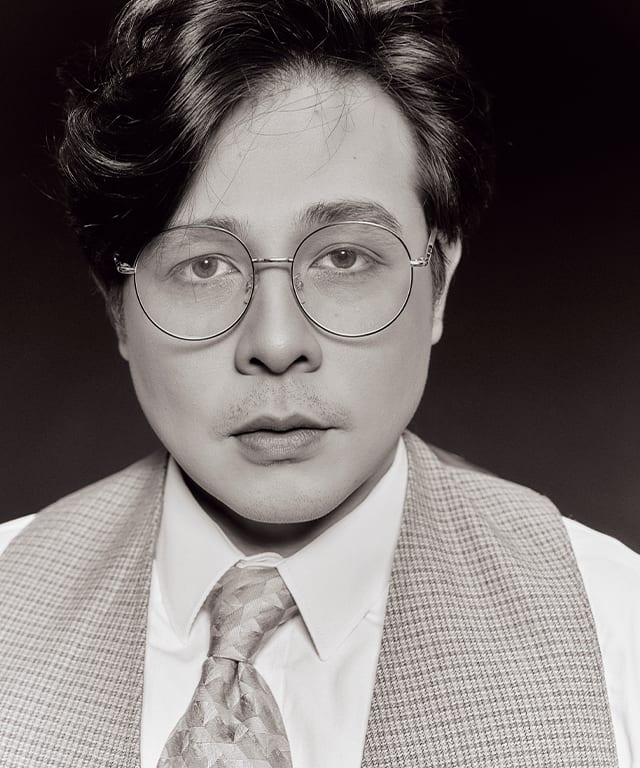 Reb Atadero as Terry Conor in Side Show. Photo courtesy of The Sandbox Collective